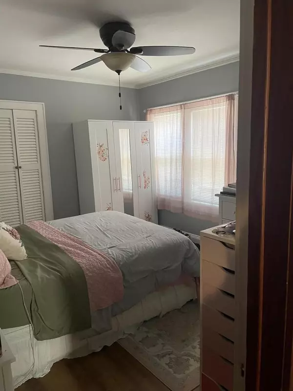 West Allis, WI 53214,848 S 76th STREET