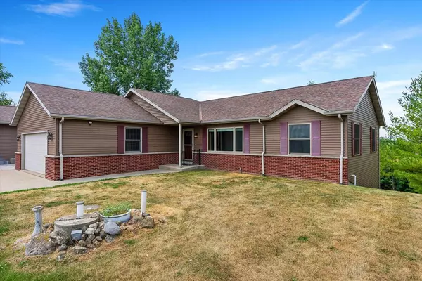 N6519 Madison ROAD, Iron Ridge, WI 53035