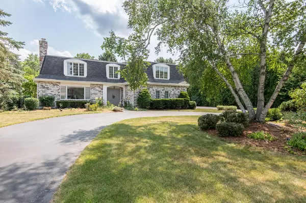 18765 Elm Terrace DRIVE, Brookfield, WI 53045
