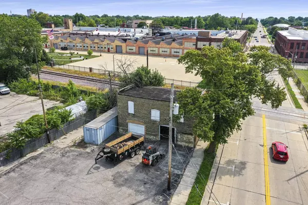 Racine, WI 53403,1351 Washington AVENUE