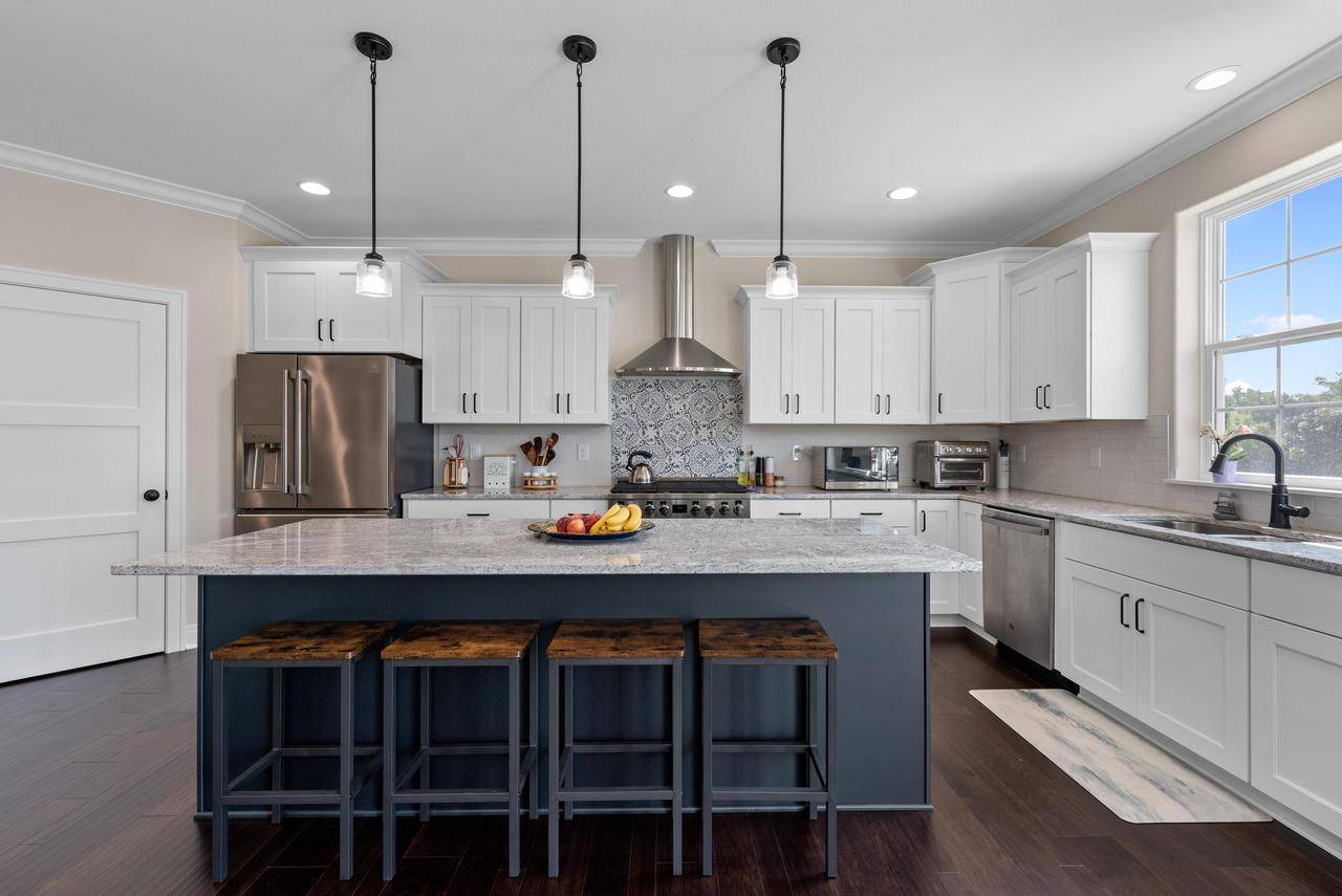 Grafton, WI 53024,1079 Mulberry LANE