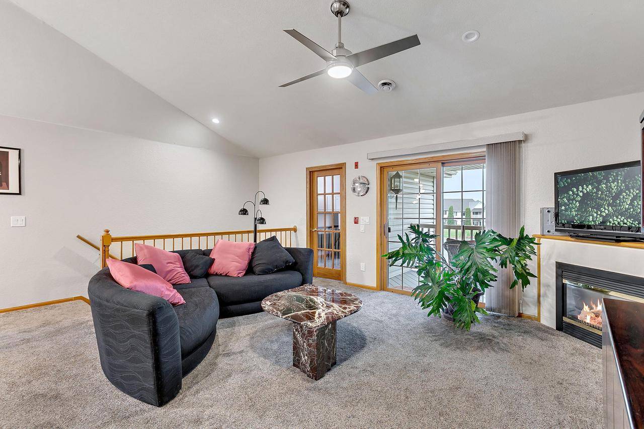 Grafton, WI 53024,827 Cheyenne AVENUE #C