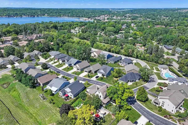 Lake Geneva, WI 53147,210 Summerhaven LANE