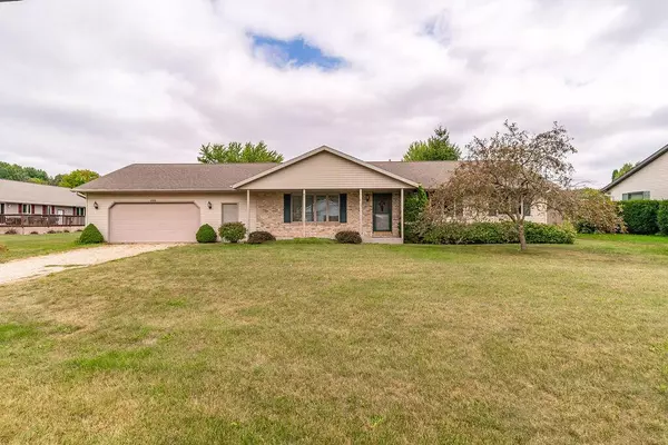 555 Clark STREET, Cascade, WI 53011