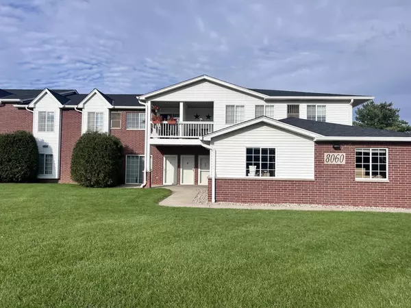 8060 Lexington PLACE #11, Pleasant Prairie, WI 53158