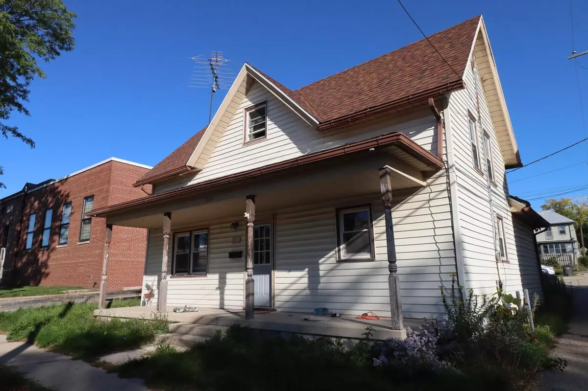 Jefferson, WI 53549,211 E Milwaukee STREET