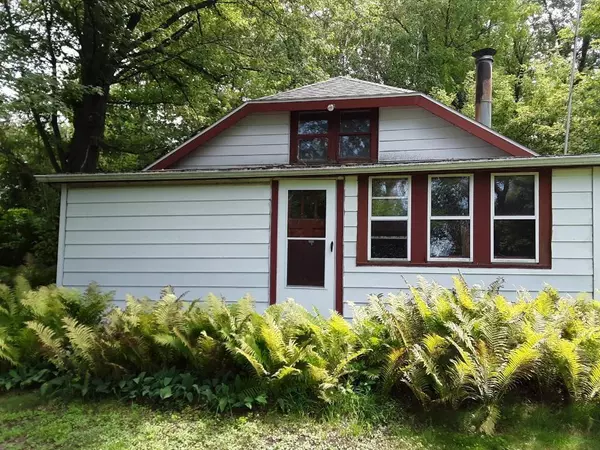 24904 Breezy Point ROAD, Waterford, WI 53185