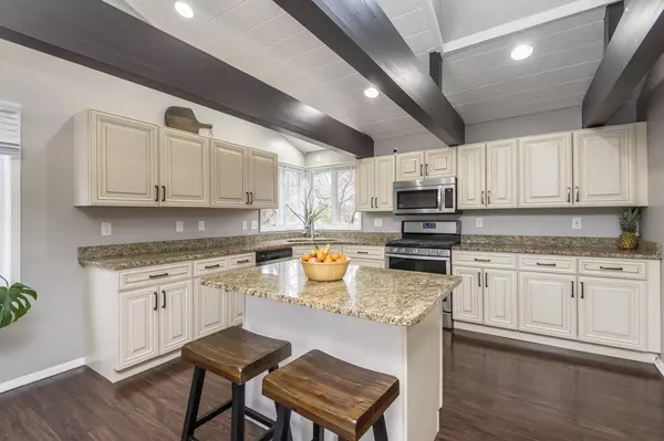 5130 S 116th STREET, Hales Corners, WI 53130