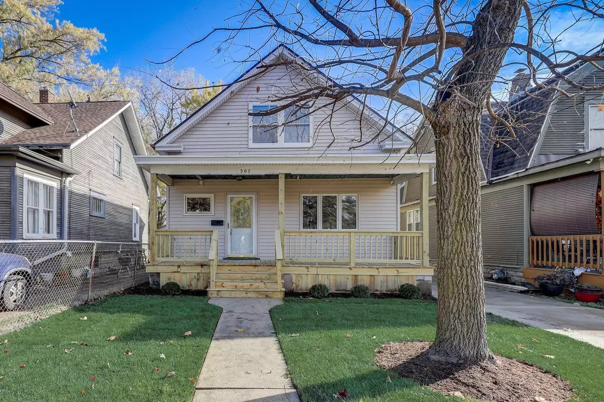 Racine, WI 53405,307 Blaine AVENUE