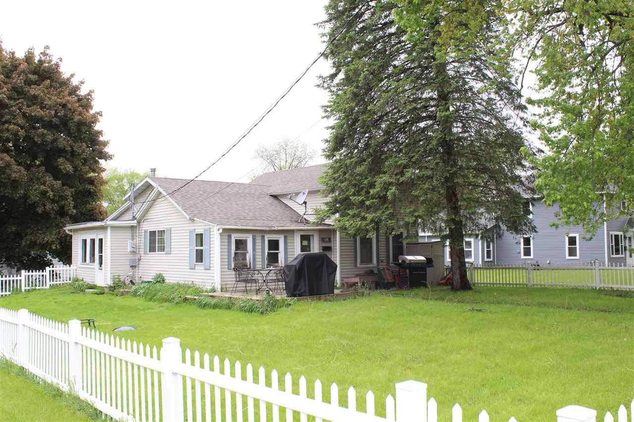Mauston, WI 53948,415 Division St