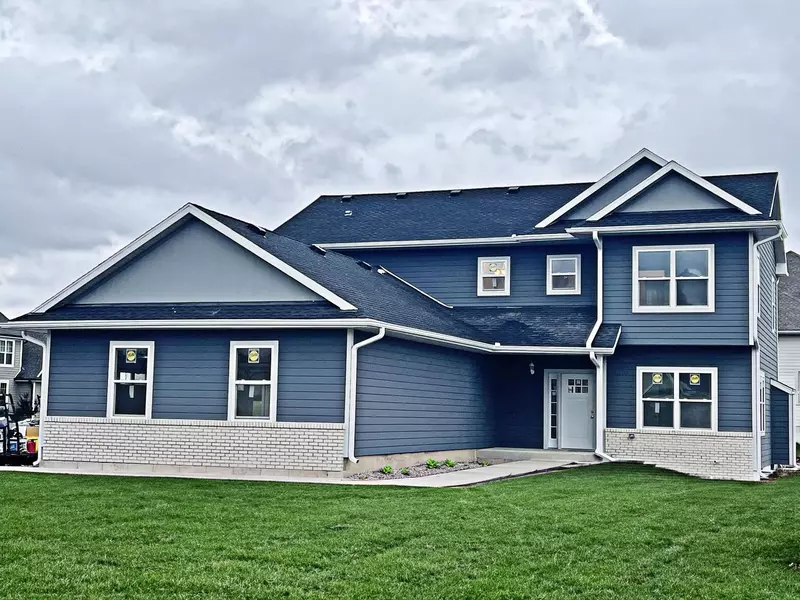 4849 S 34th STREET #Lt6, Greenfield, WI 53221