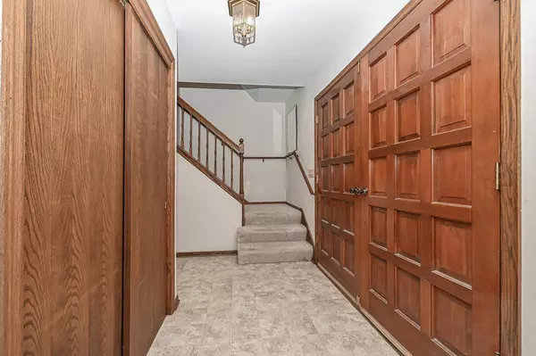 Muskego, WI 53150,S76W13051 Cambridge COURT W