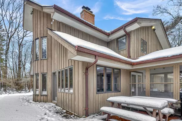 W1277 Foster ROAD, Oostburg, WI 53070