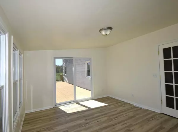 Springfield, WI 53176,7279 Spring STREET