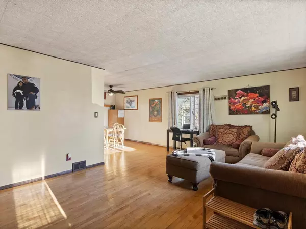 Watertown, WI 53094,909 Harvey AVENUE