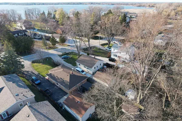 7601 E Wind Lake ROAD, Waterford, WI 53185