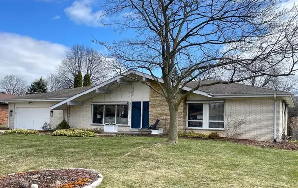 3335 Green Meadows LANE, Elmwood Park, WI 53405