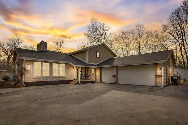 7240 W Wind Lake ROAD, Waterford, WI 53185