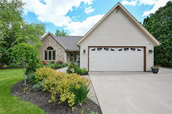 25523 W Loomis ROAD, Waterford, WI 53185