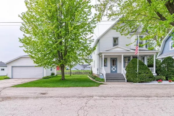 114 E Barrett STREET, Saint Cloud, WI 53079