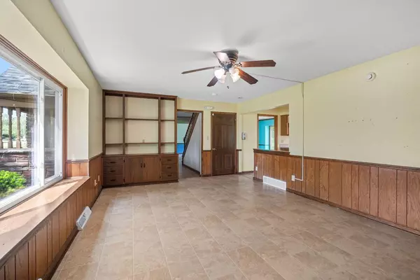 Oconomowoc, WI 53066,909 Old Tower ROAD