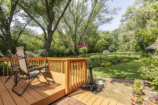 3175 S Hanke DRIVE, New Berlin, WI 53146