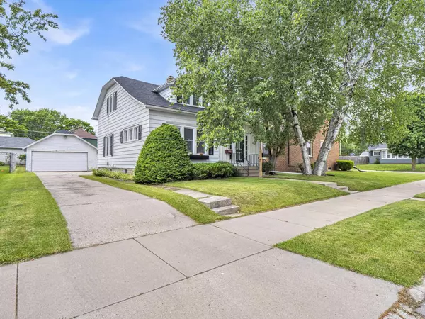 2018 N 19th STREET, Sheboygan, WI 53081