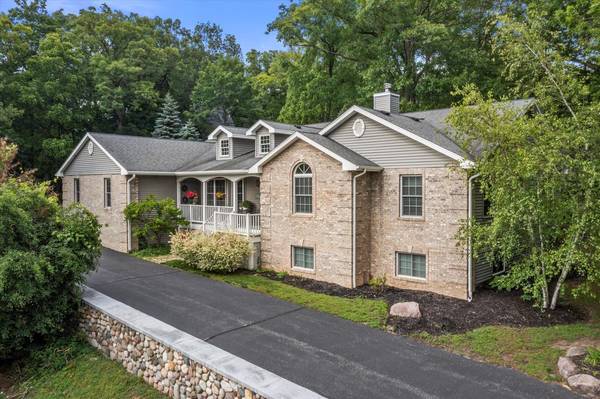 W4440 S Lake Shore DRIVE, Lake Geneva, WI 53147