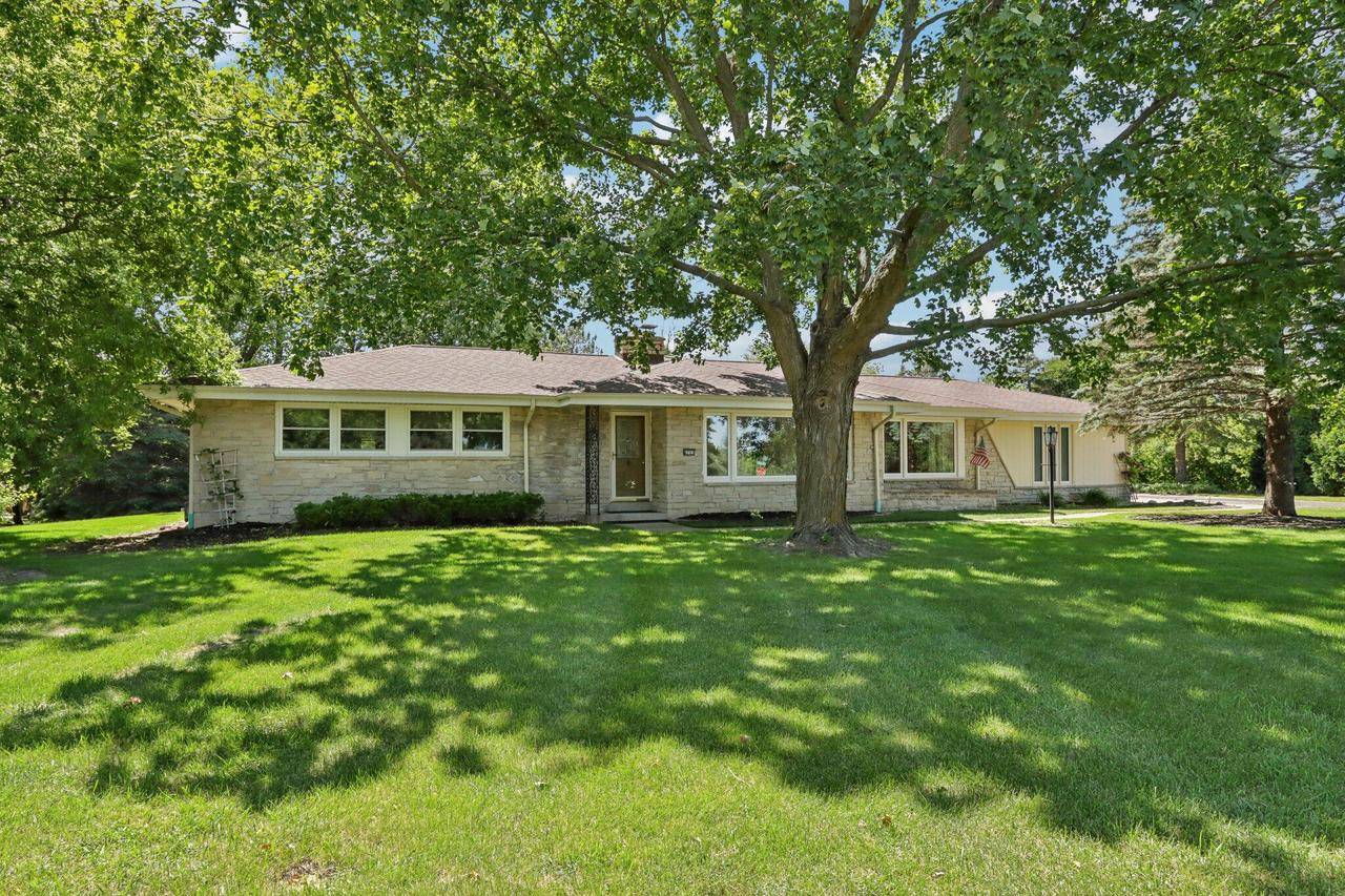 4765 Shasta DRIVE, Brookfield, WI 53045