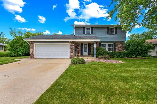 400 E Fitzsimmons ROAD, Oak Creek, WI 53154