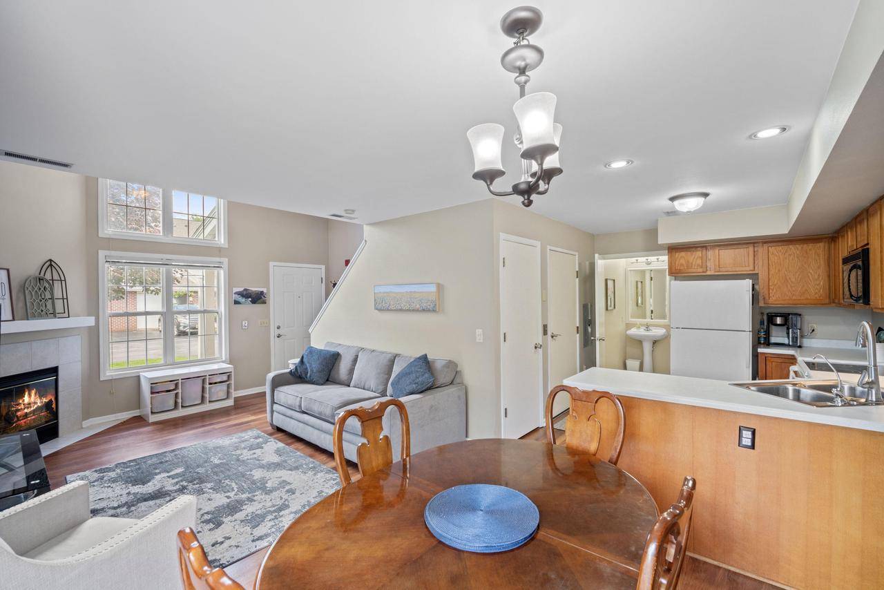 Pewaukee, WI 53072,641 Westfield WAY #E