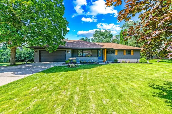 17920 Evergreen COURT, Brookfield, WI 53045