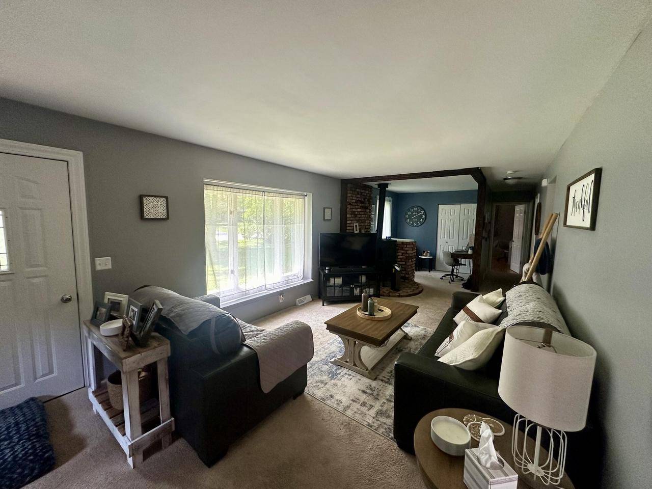 Delafield, WI 53018,925 Sunset DRIVE