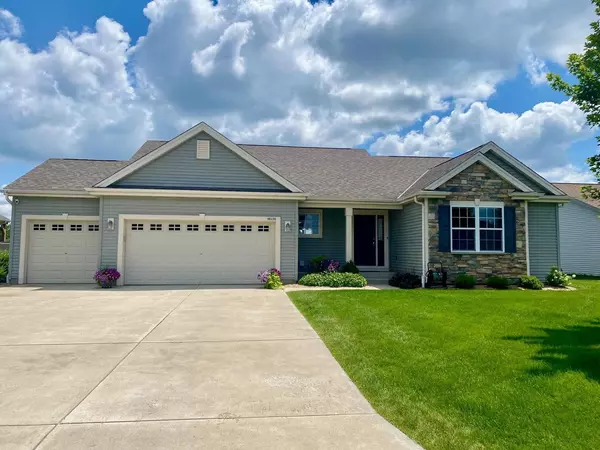 N8198 Woody LANE, Ixonia, WI 53036