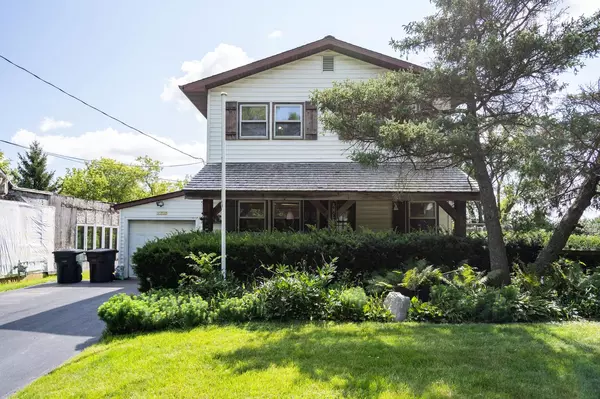 11717 212th AVENUE, Bristol, WI 53104