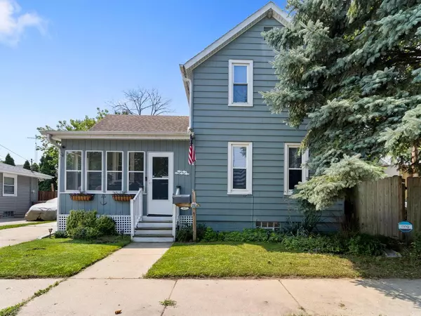 617 Washington ROAD, Kenosha, WI 53140