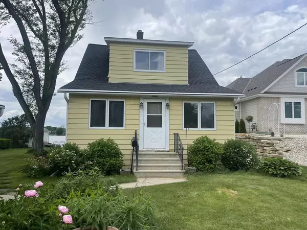 7206 S Loomis ROAD, Wind Lake, WI 53185