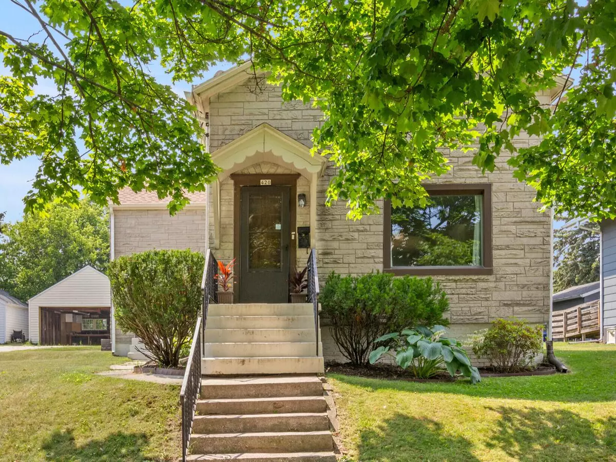 Manitowoc, WI 54220,420 N 5th STREET