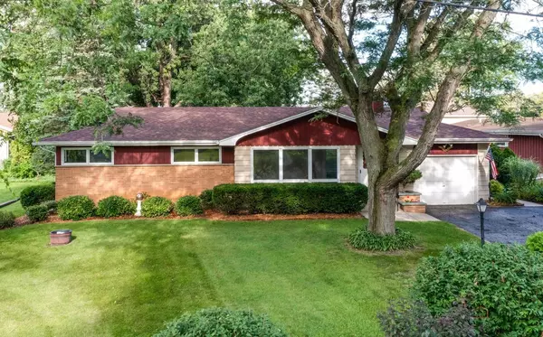 9143 390th AVENUE, Genoa City, WI 53128