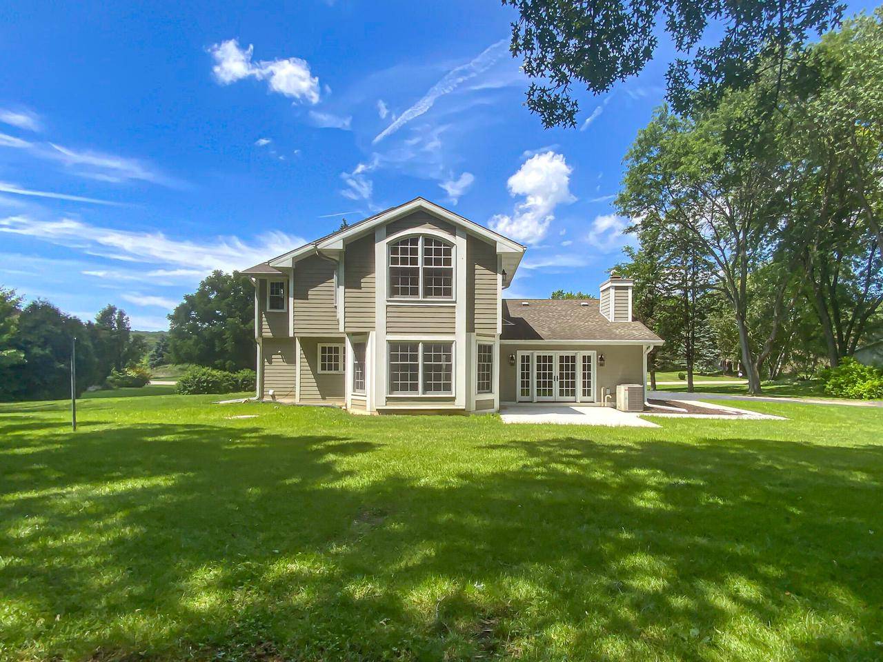 S13W31899 Glacier PASS, Delafield, WI 53018