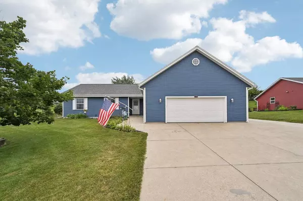 418 Parkview DRIVE, Johnson Creek, WI 53038