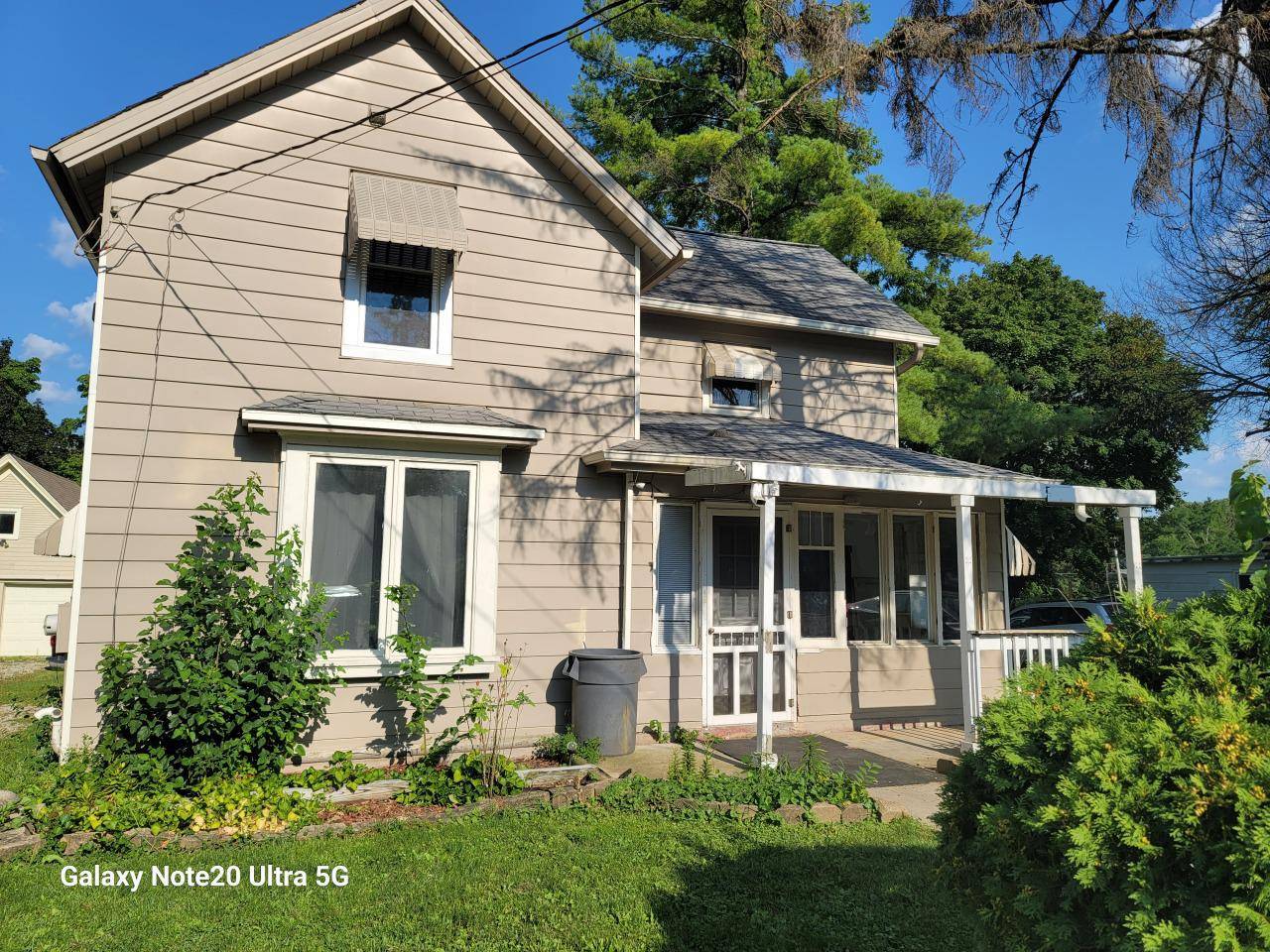 East Troy, WI 53120,2062 Church STREET