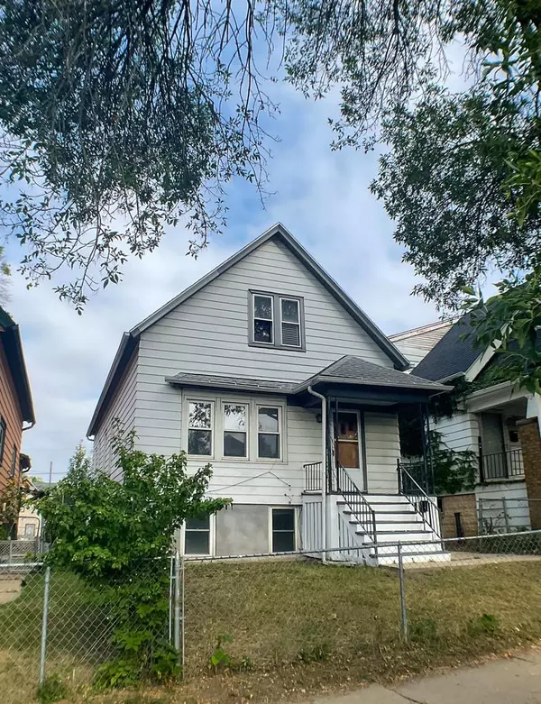 1530 S 23rd STREET, Milwaukee, WI 53204