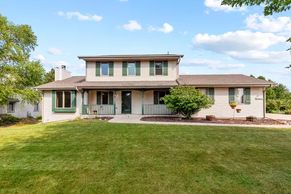 W134N6614 Lilly Creek DRIVE,  Menomonee Falls,  WI 53051