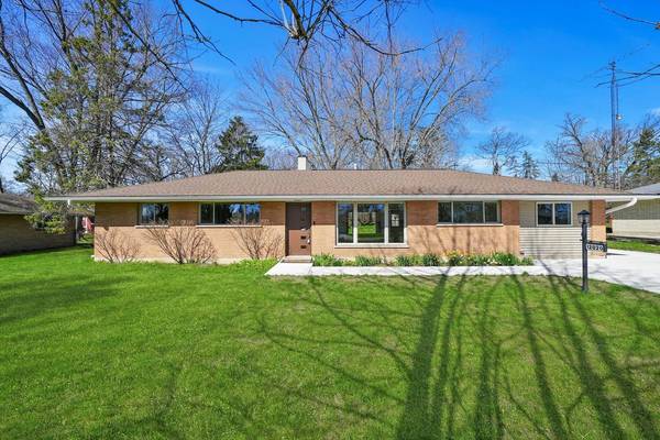 12020 44th AVENUE, Pleasant Prairie, WI 53158