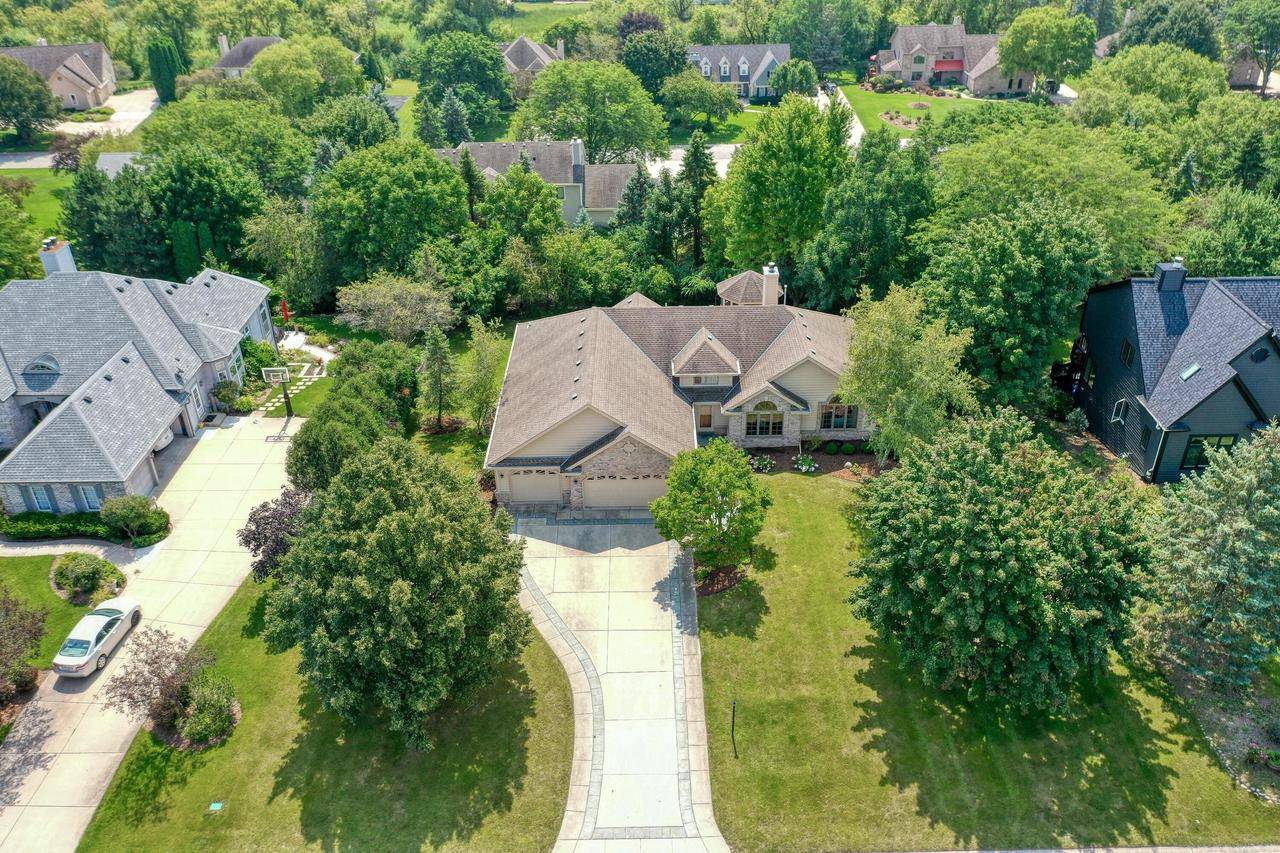 19425 Whitehall DRIVE, Brookfield, WI 53045