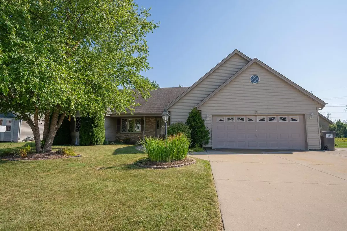 Oak Creek, WI 53154,1435 E Parkside DRIVE