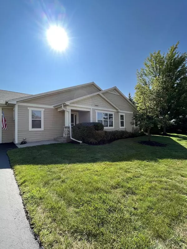 S70W15525 Sandalwood CIRCLE, Muskego, WI 53150