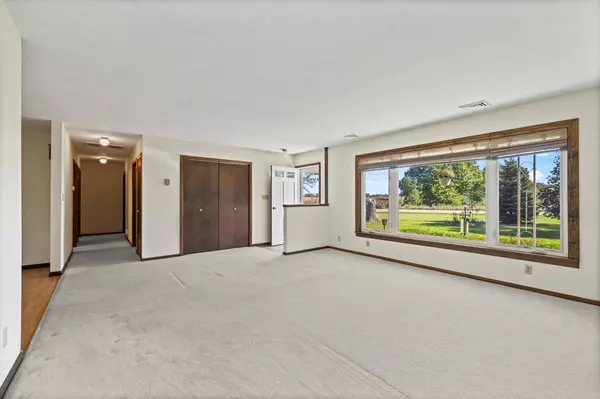 Mukwonago, WI 53149,7651 Northwest HIGHWAY