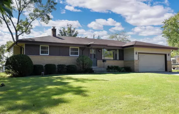 S66W12437 Somerset DRIVE, Muskego, WI 53150